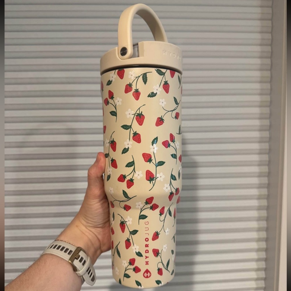 Strawberry Cream Hydrojug